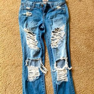 Mudd Capri Jeans